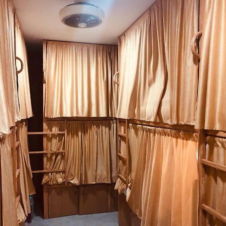 Mabrook Dormitory Bombay Eksteriør billede
